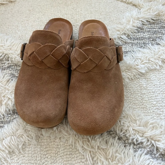 Soludos Shoes - Soludos slip ons. Size 6.5